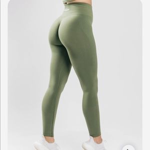 Alphalete amplify leggings